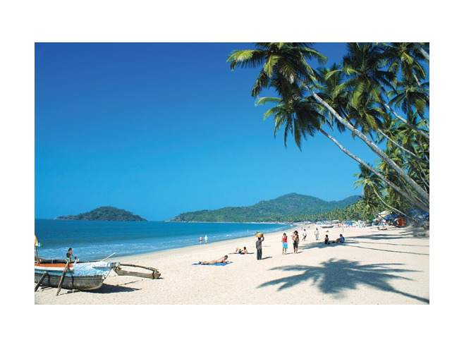6070736-Palolem_beach_fantastic_scenary_Goa